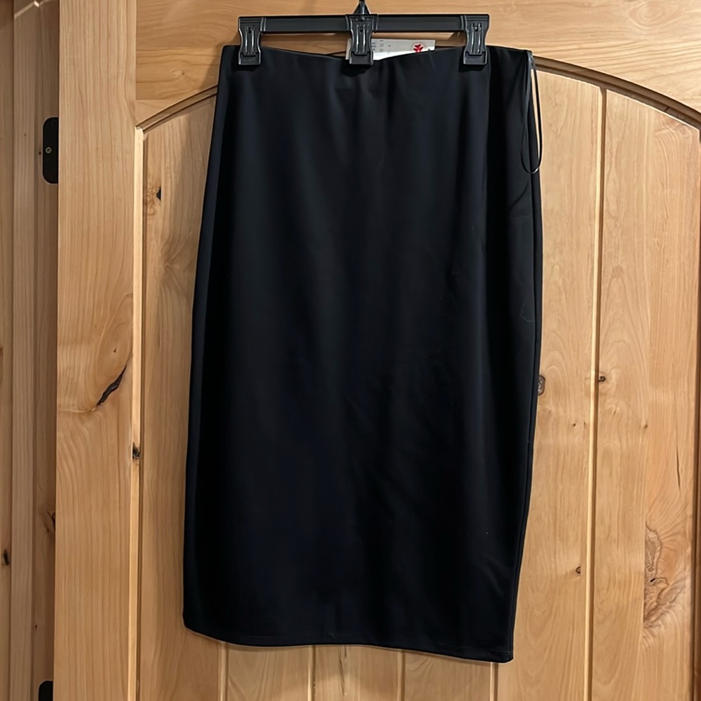 Krimson Klover pencil skirt. 53% rayon 32% nylon 5% spandex. Editor skirt.